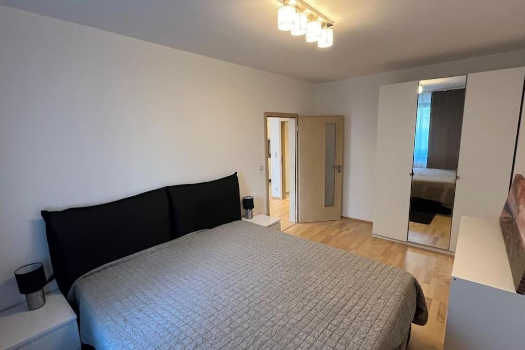 Residence Garden Tower - Parking Prague Ngoại thất bức ảnh